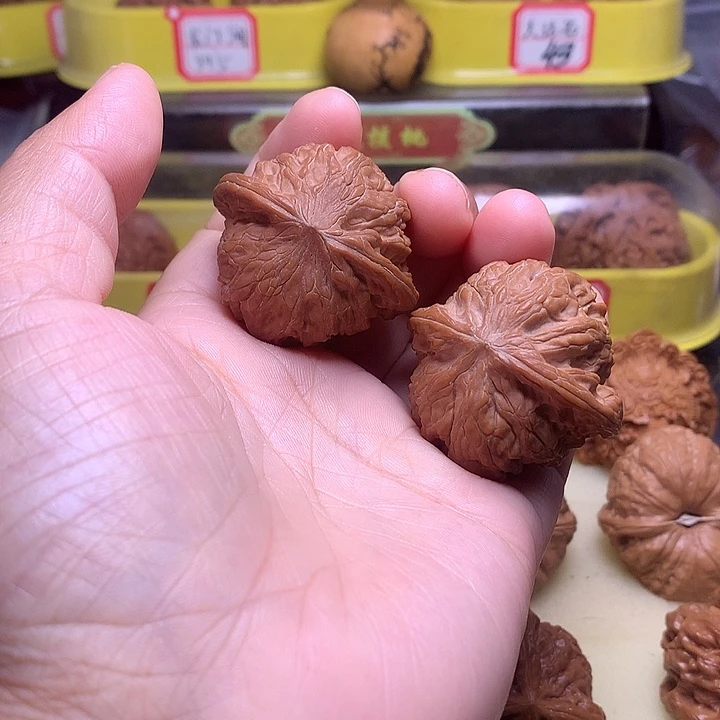 文玩核桃吊坠高***起磨盘