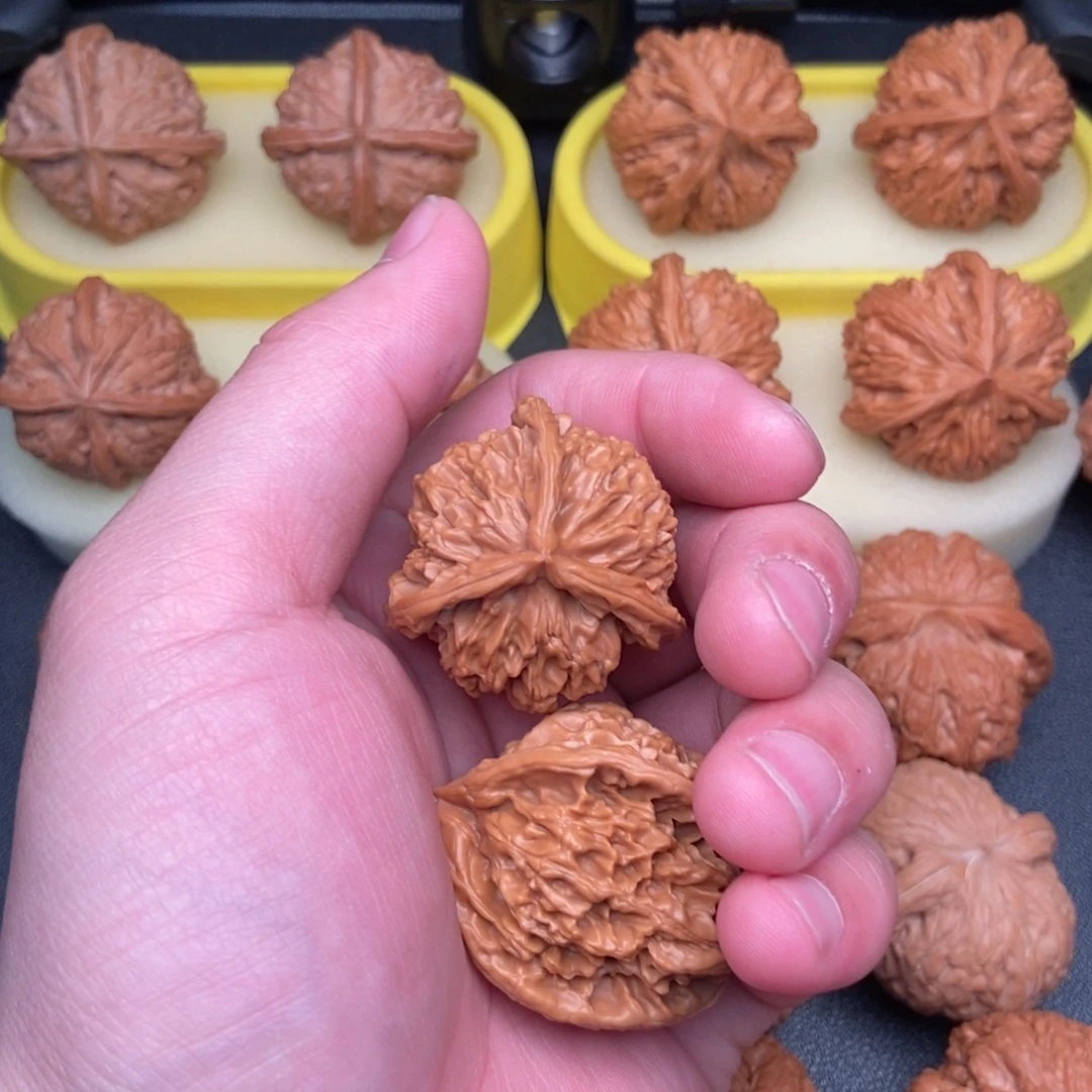 王***武文玩核桃把件三棱35