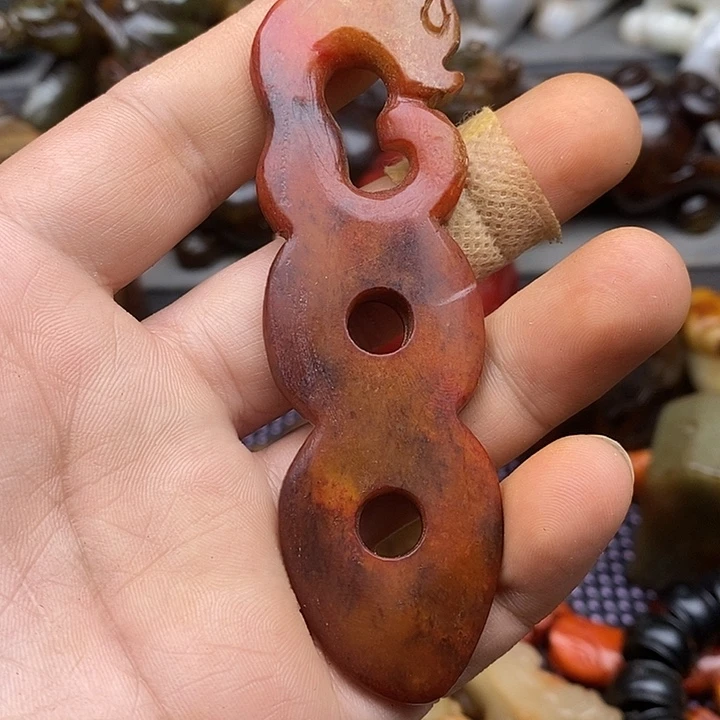 未镶嵌蛇纹石玉颈饰