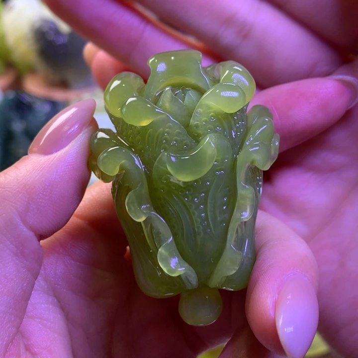 岫玉未镶嵌手把件