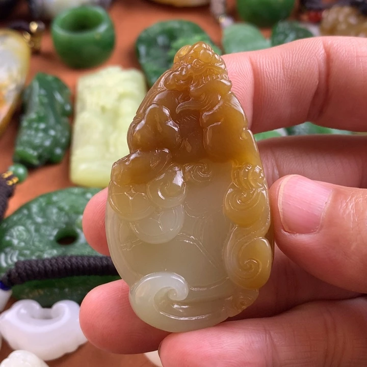 未镶嵌和田玉挂件