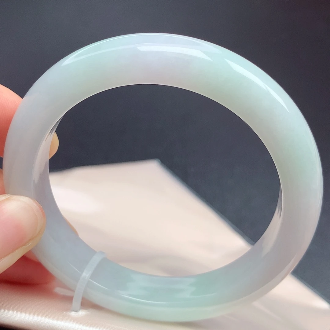 翡翠手镯未镶嵌55.5圈口