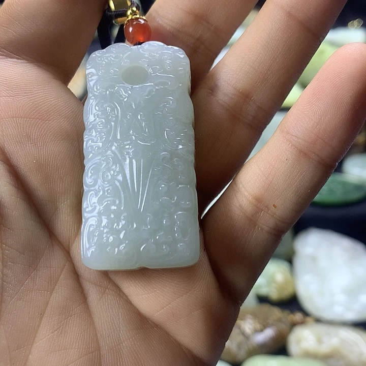 哆***梦颈饰未镶嵌和田玉