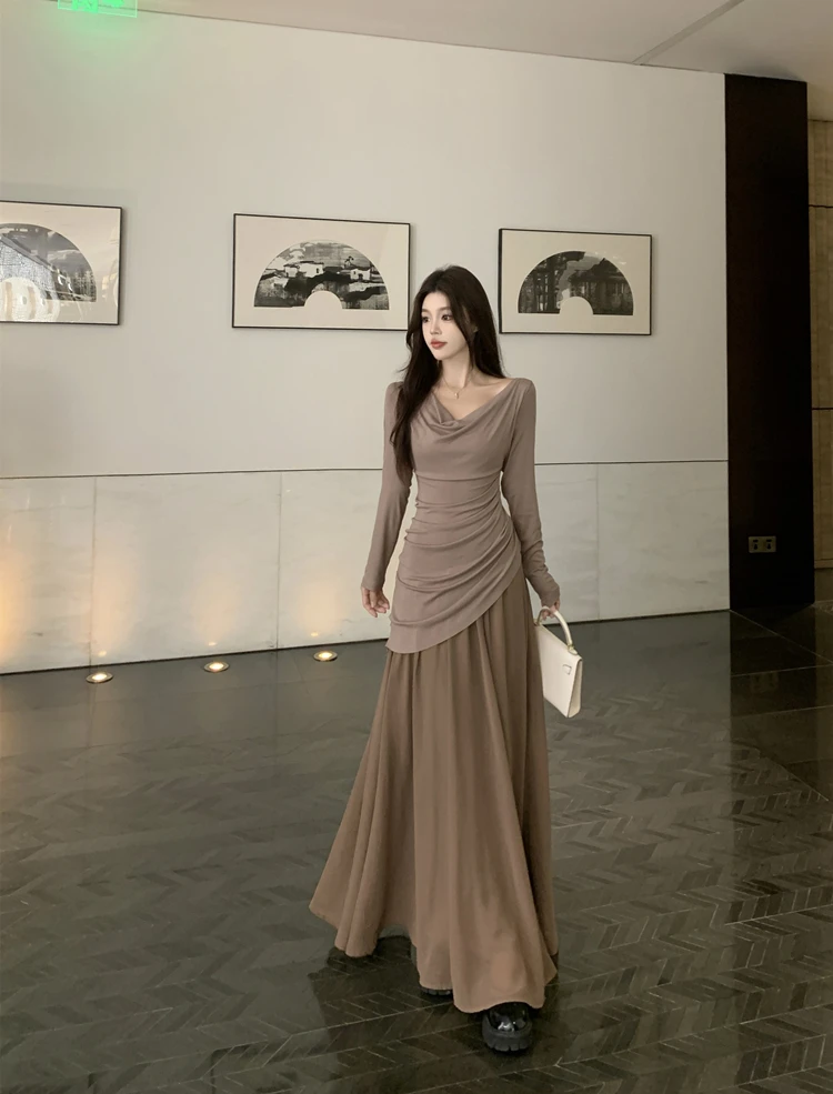 气质拼接网纱连衣裙女2025早秋高级感荡领修身内搭单穿针织长裙子