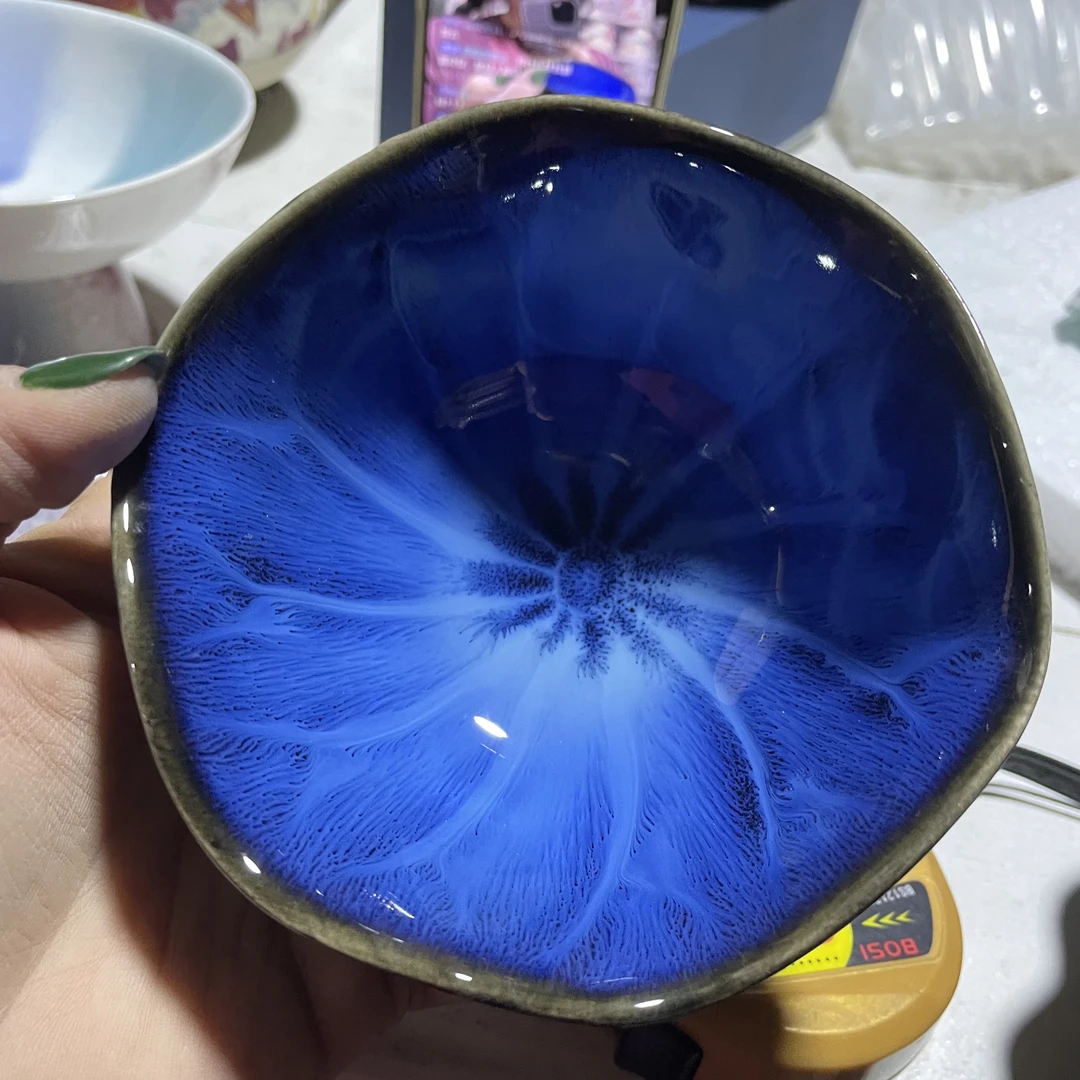 外贸尾单陶瓷餐具，蓝色带火彩荷叶饭碗