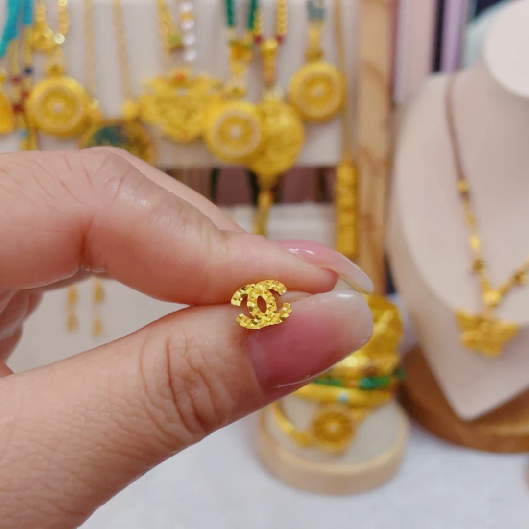 合金双c耳钉一对111