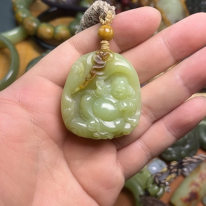 岫岩河磨玉（透闪石质玉）未镶嵌颈饰