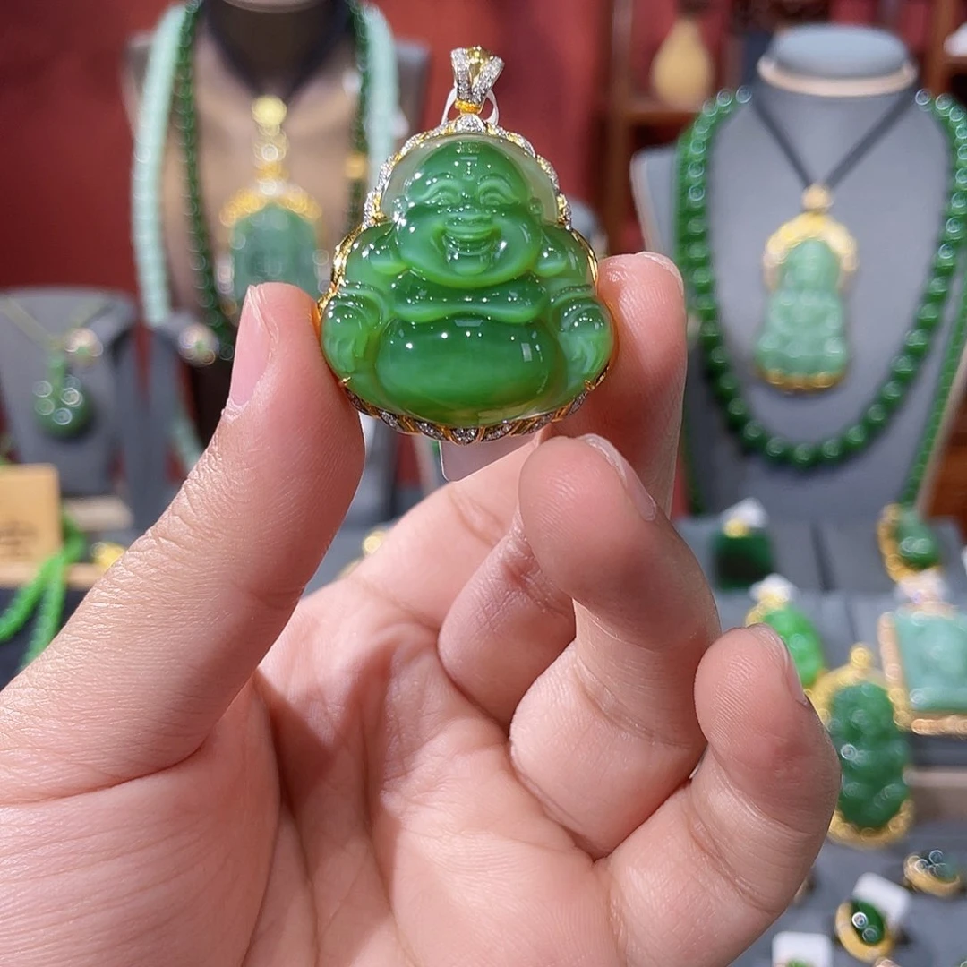 和田玉18K金镶嵌颈饰