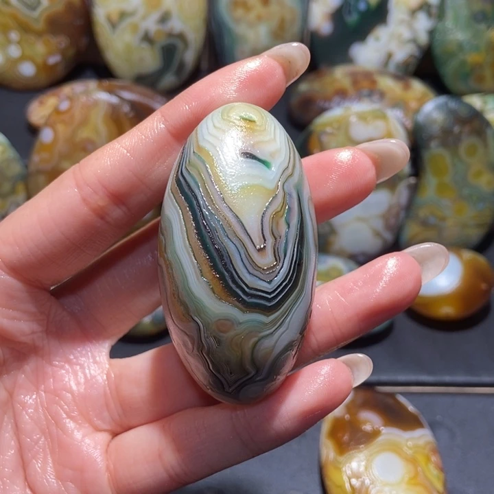 【闪购商品】未镶嵌玛瑙/玉髓珠宝奇石j