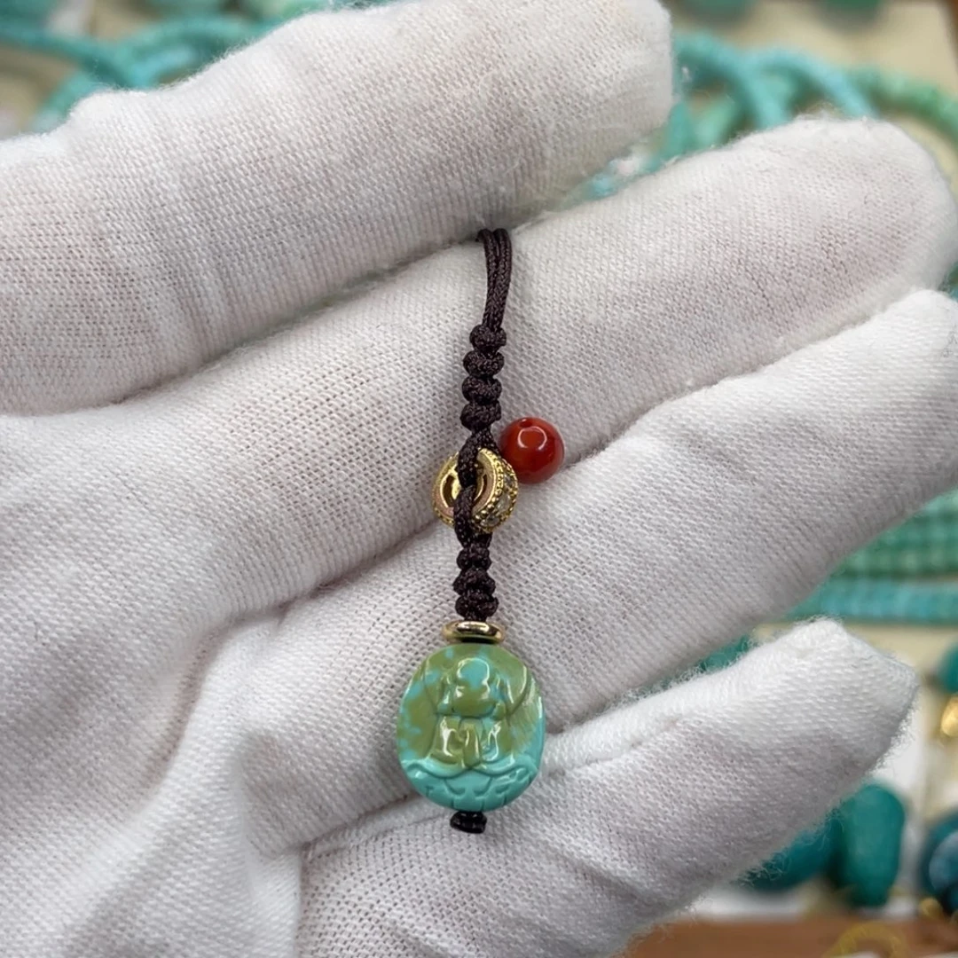 南红玛瑙未镶嵌挂件