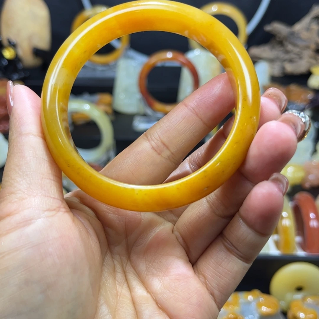 石英质玉（黄龙玉）未镶嵌手镯