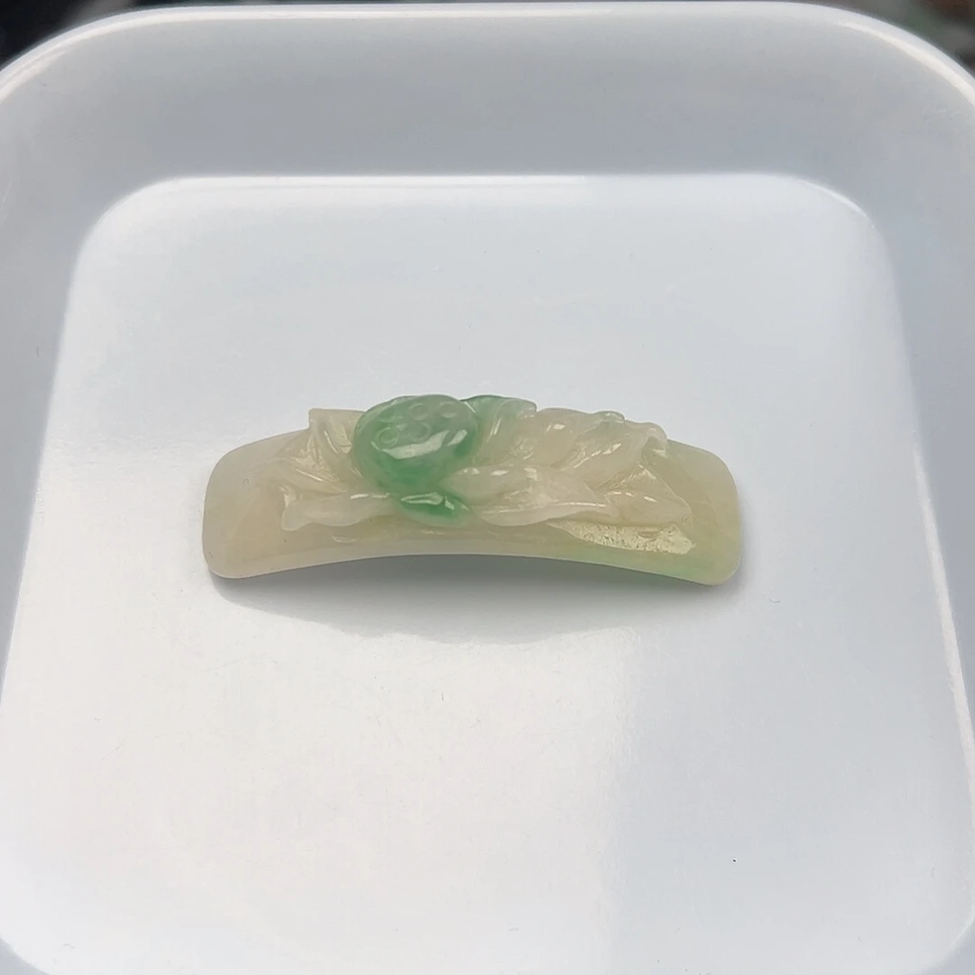 翡翠未镶嵌手链放漏手牌