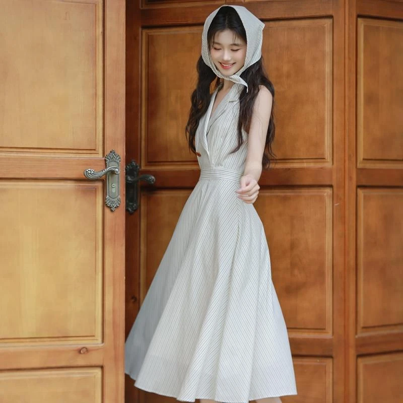 DUCURNO挂脖条纹衬衫连衣裙女夏季2025新款复古气质绝美显瘦长裙