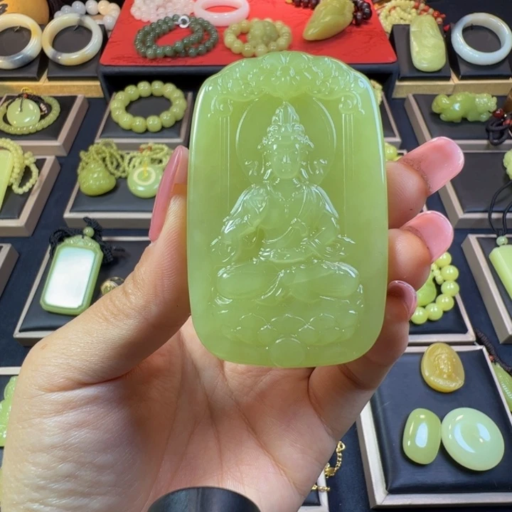 和田玉（黄玉）未镶嵌颈饰