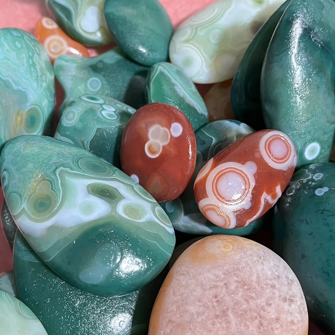 阿拉善奇石玛瑙摆件手把件吊坠外蒙天然眼睛石原石