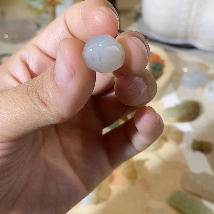 和田玉（糖玉）未镶嵌颈饰这个