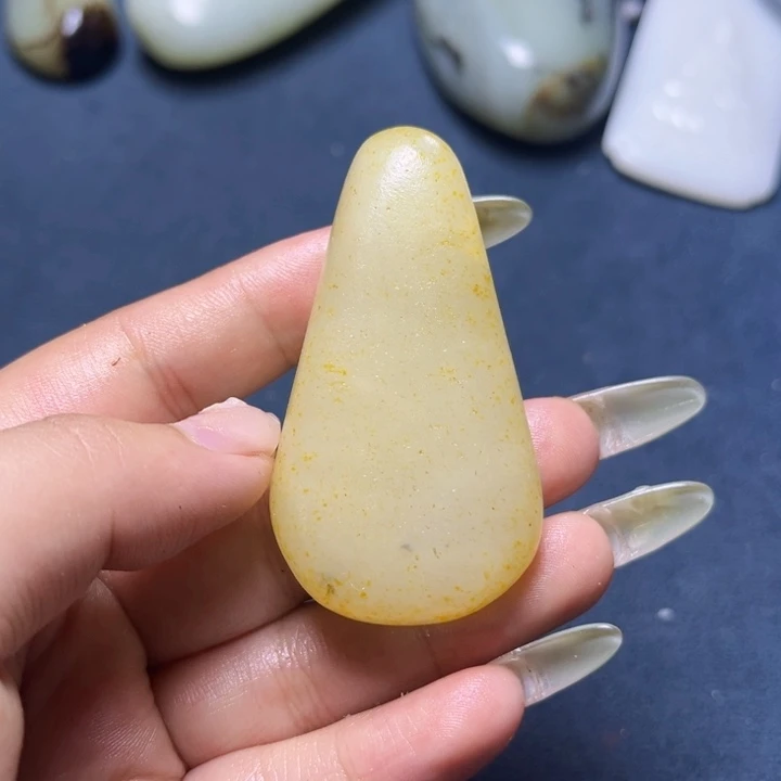 未镶嵌和田玉珠宝奇石