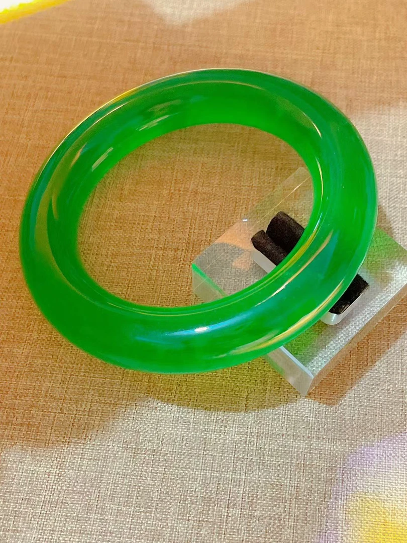 手镯 璀璨精美Tbbo7-29