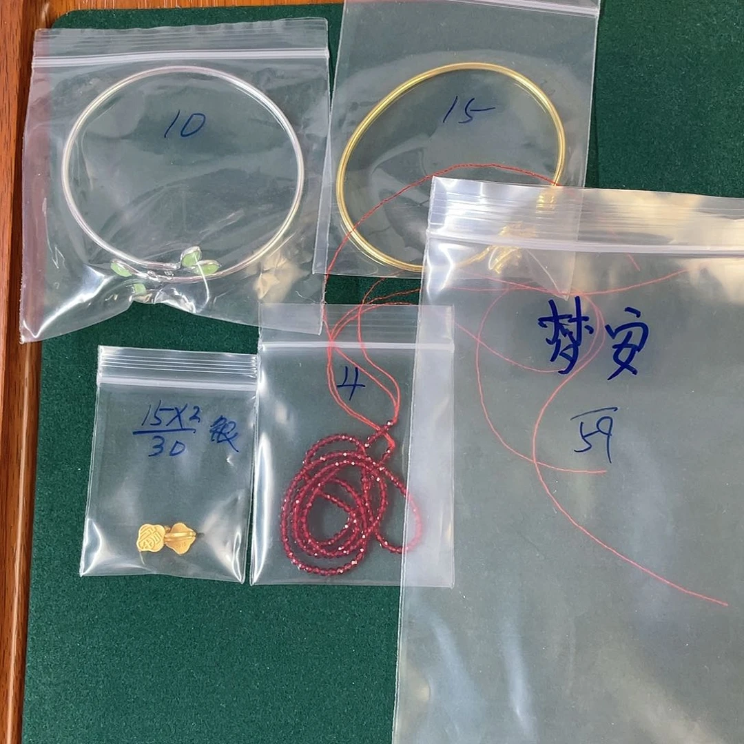 梦****霄发发发发发发发发发发