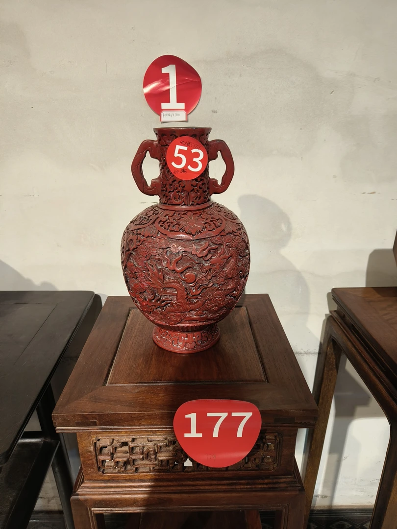 53    漆器  大花瓶