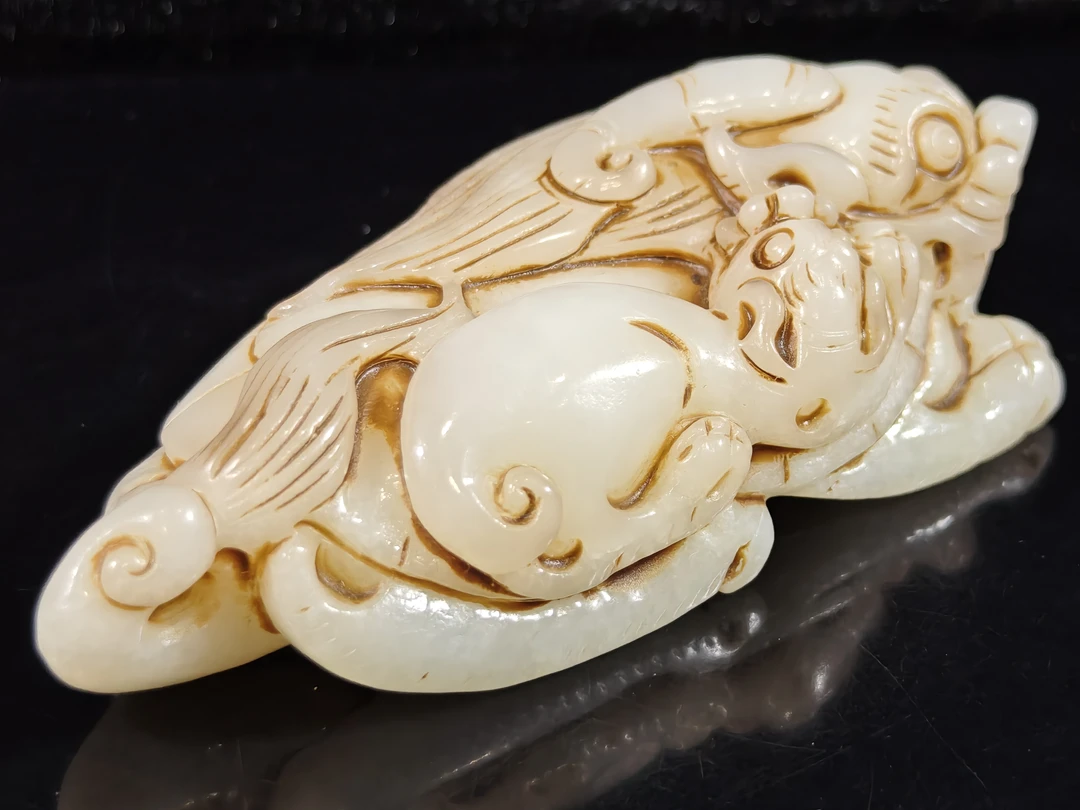 旧藏天然和田玉貔貅摆件手把件196克98*50*27mm