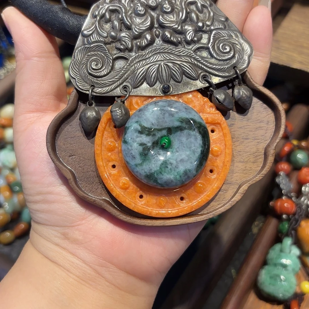 翡翠未镶嵌颈饰原创