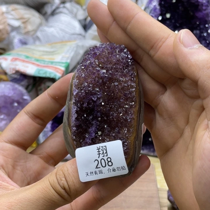 未镶嵌水晶大型摆件（非配饰）