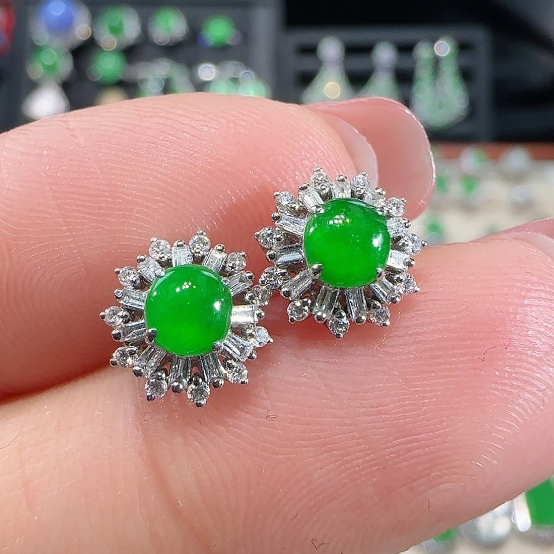 翡翠吊坠(不含链)18K金镶嵌