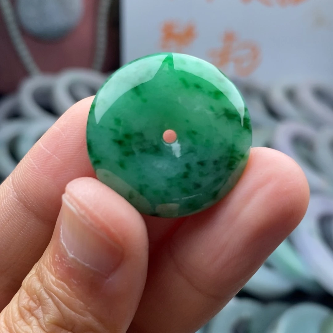 翡翠颈饰未镶嵌挂件