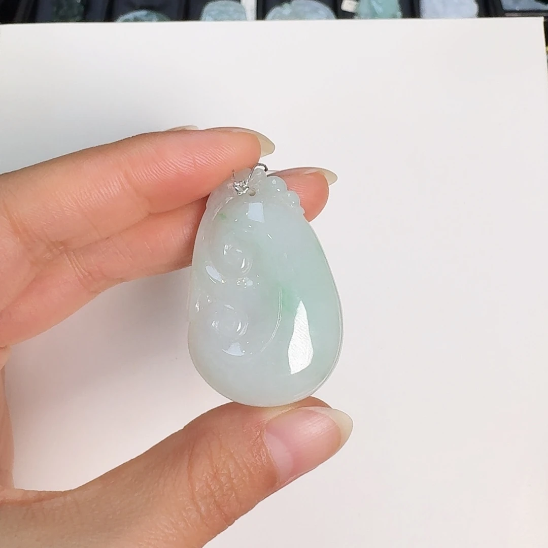翡翠颈饰未镶嵌如意吊坠