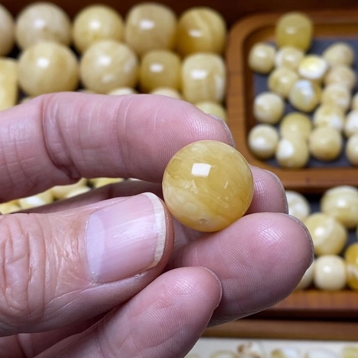 蜜蜡琥珀画未镶嵌@**心