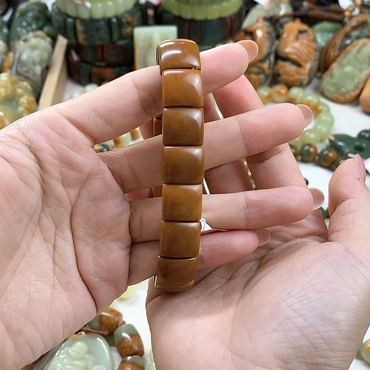 未镶嵌手链透闪石质玉