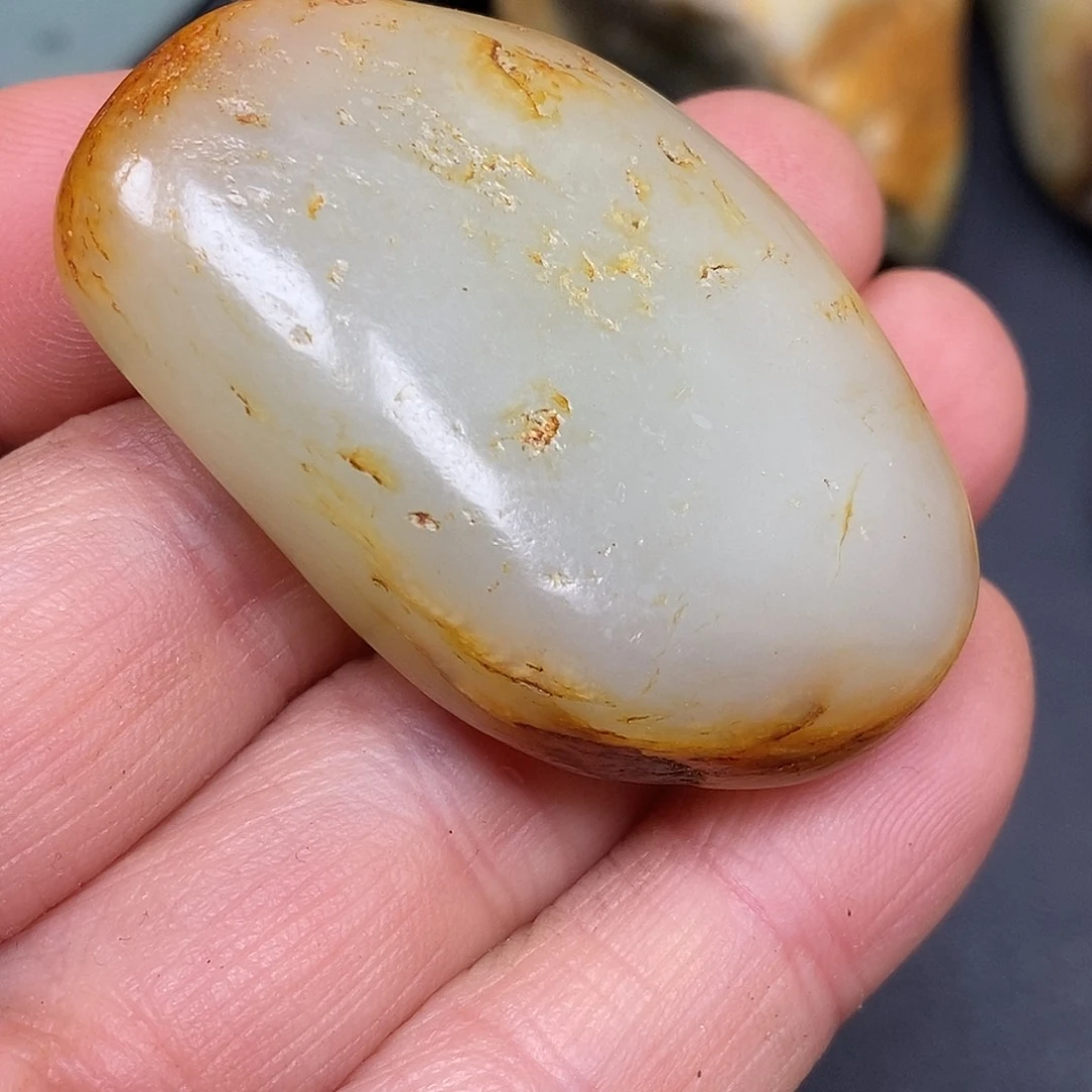 和田玉未镶嵌珠宝奇石