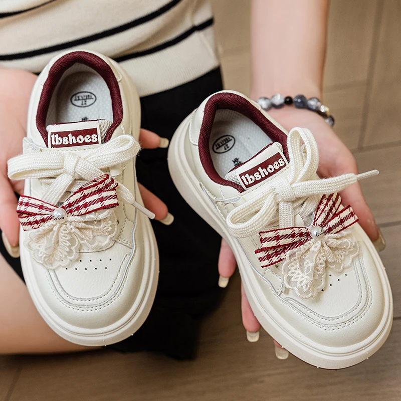蜡比小星板鞋小白鞋2025新款秋季蝴蝶结软底童鞋轻便休闲鞋单鞋潮