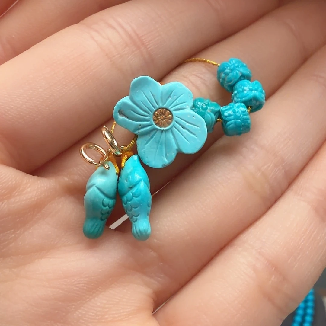 绿松石未镶嵌颈饰