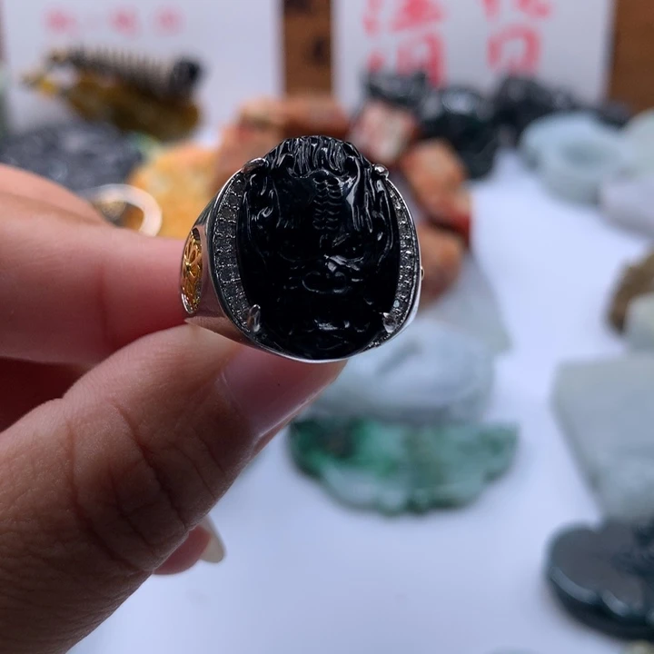 翡翠未镶嵌颈饰保真天然A货翡翠