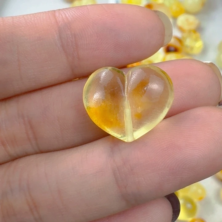 蜜蜡未镶嵌珠宝奇石全品 17.8×14.7×8.2mm