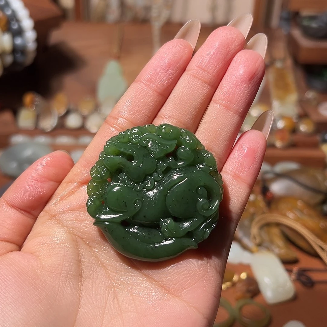 和田玉颈饰未镶嵌云*