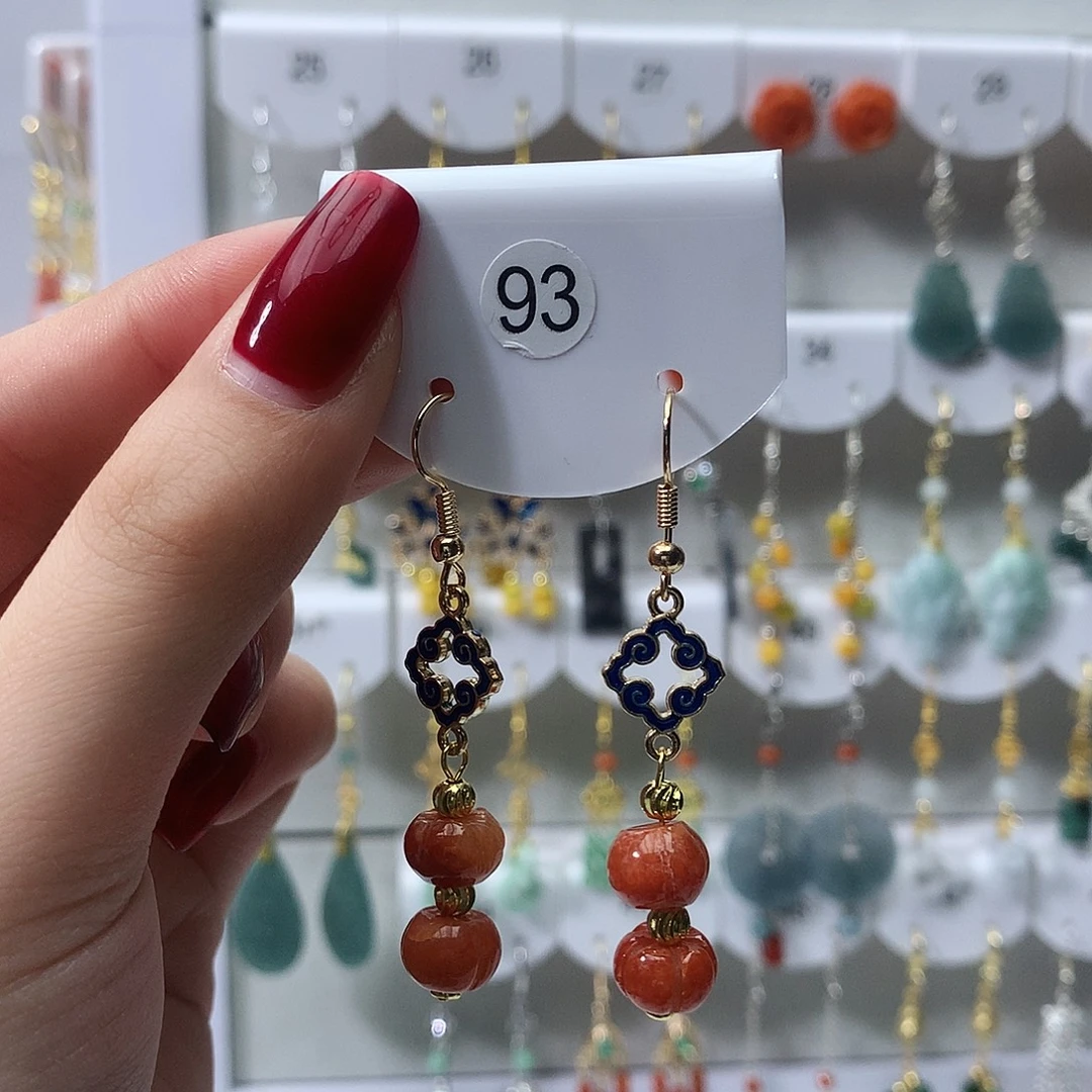 翡翠未镶嵌耳饰93