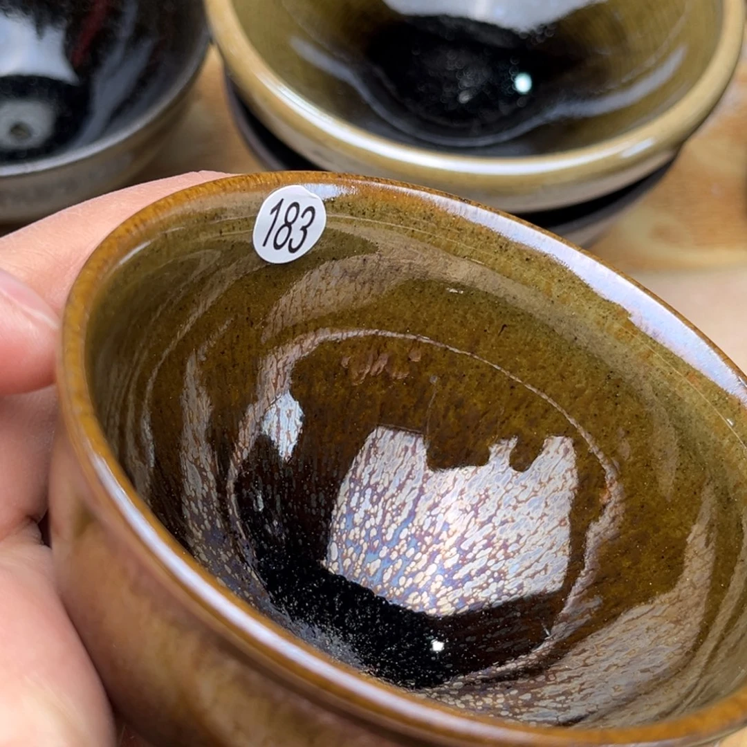 茶盏义兴龙窑坚持真柴烧