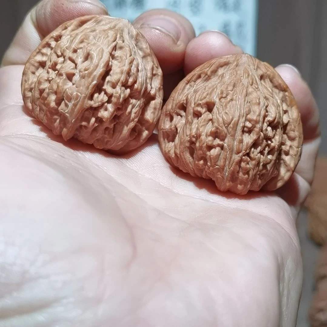 三角密文  文玩核桃