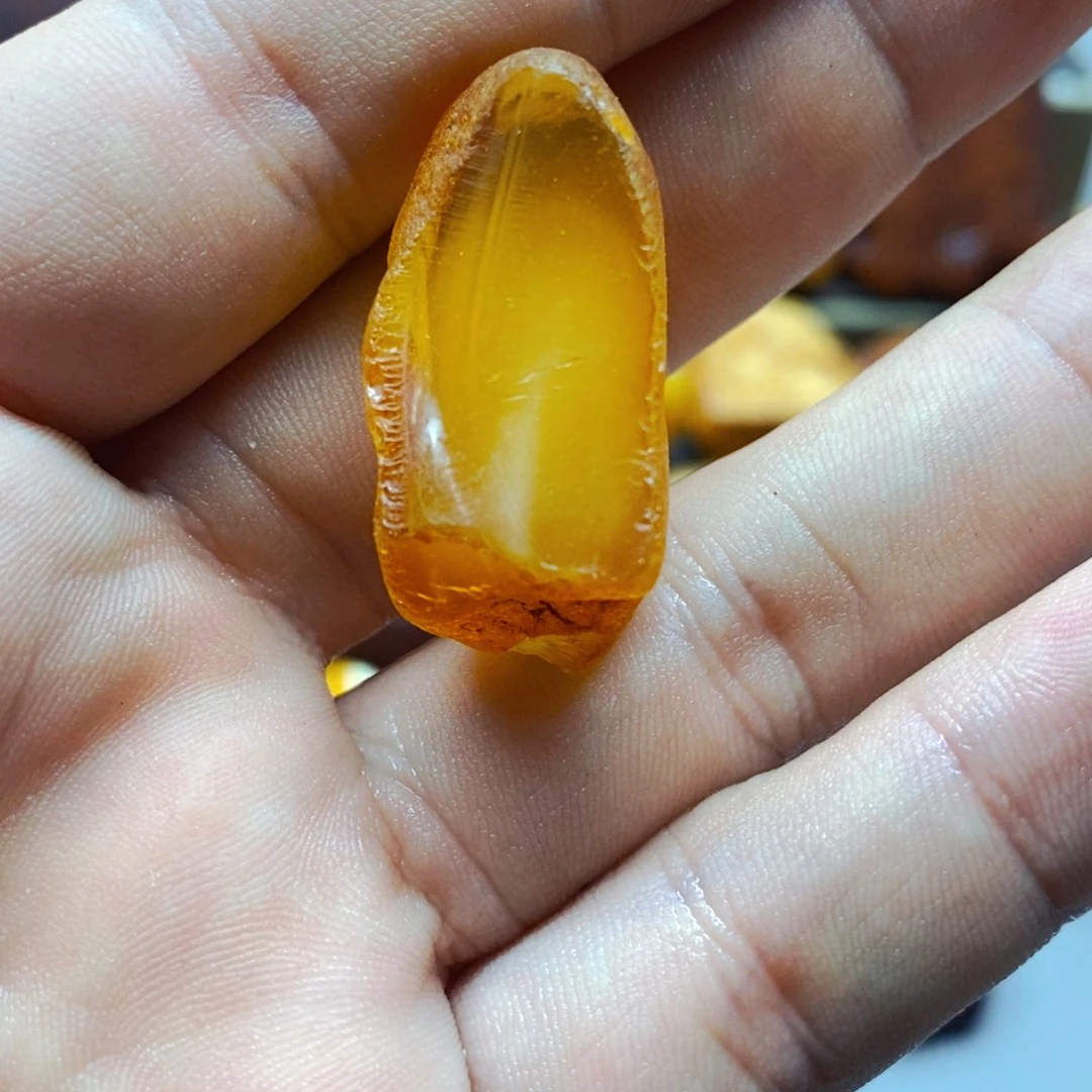 定制琥珀宁**N蜜蜡原石定制