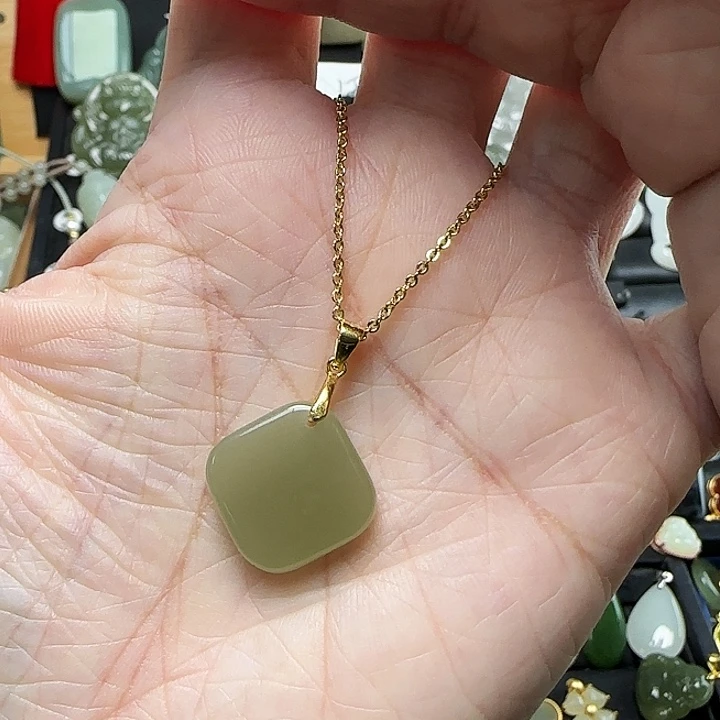 颈饰银S925镶嵌和田玉