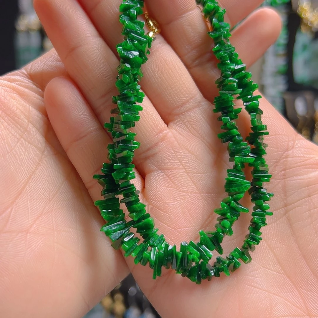 未镶嵌翡翠耳饰广*