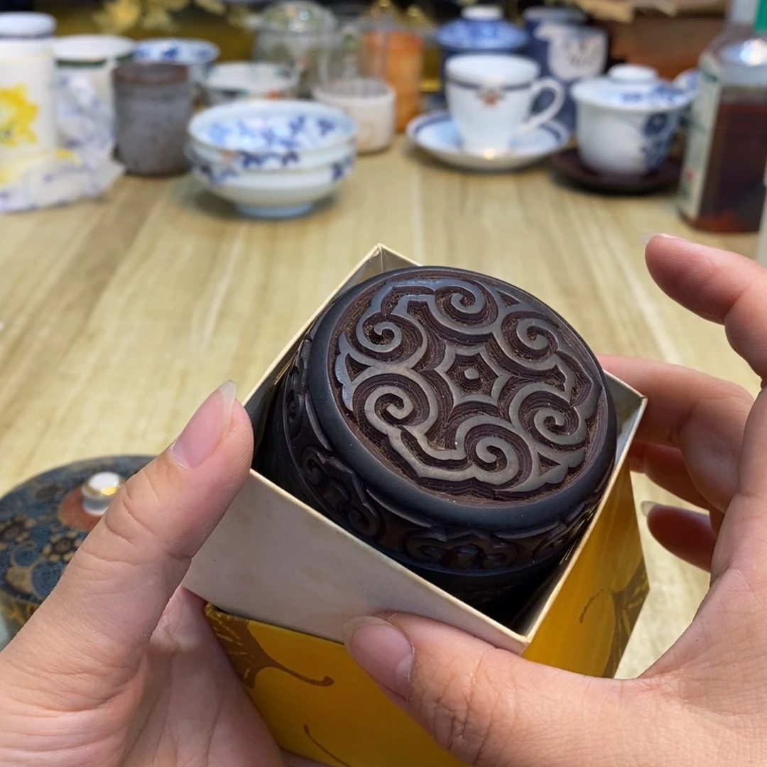 蕴***酽易雅集工艺品有限公司