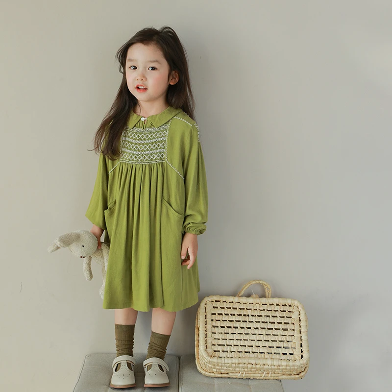 大耳象童装铺女童撞色线打揽翻领连衣裙2023春季新款女孩2022043