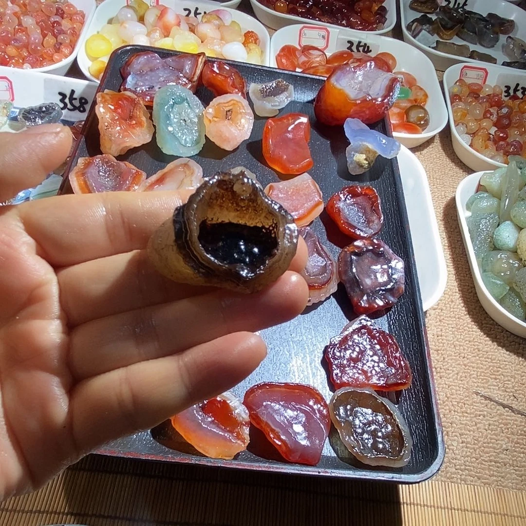 玛瑙/玉髓合金珠宝奇石