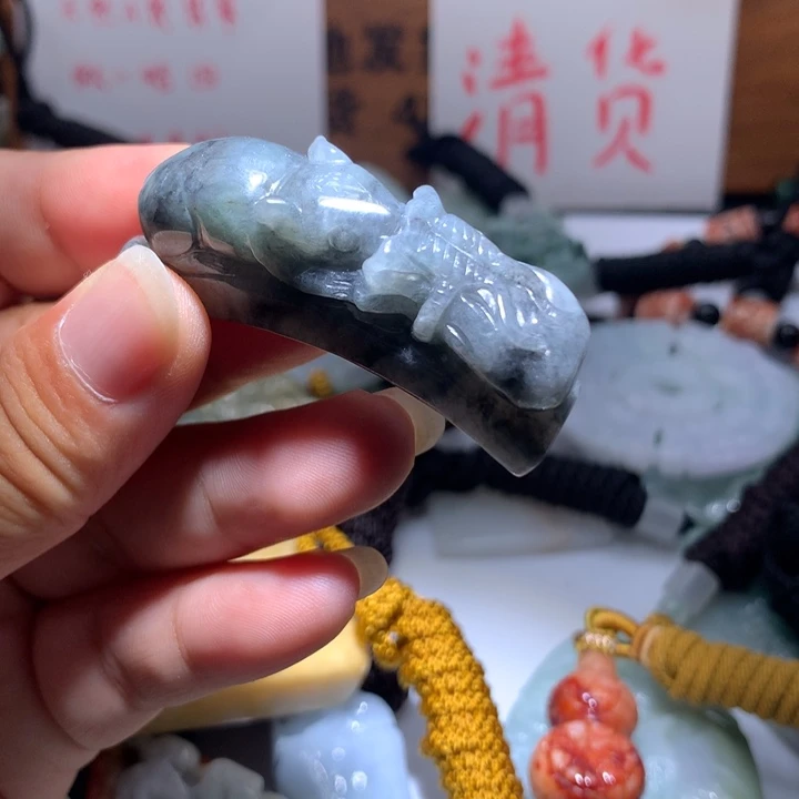 颈饰未镶嵌翡翠保真天然A货翡翠