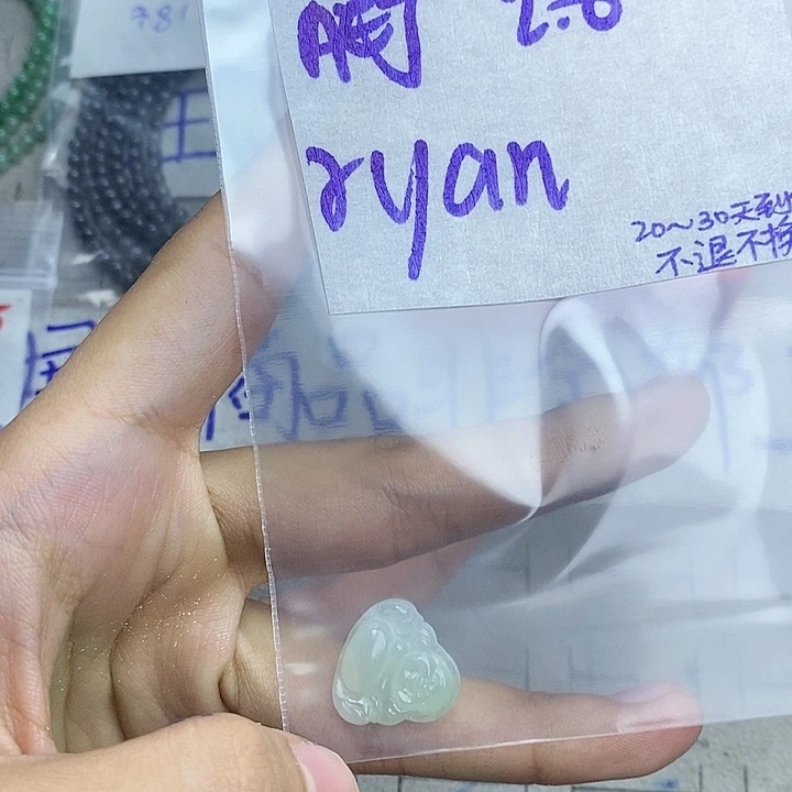 定制翡翠未镶嵌r**n拍一发一