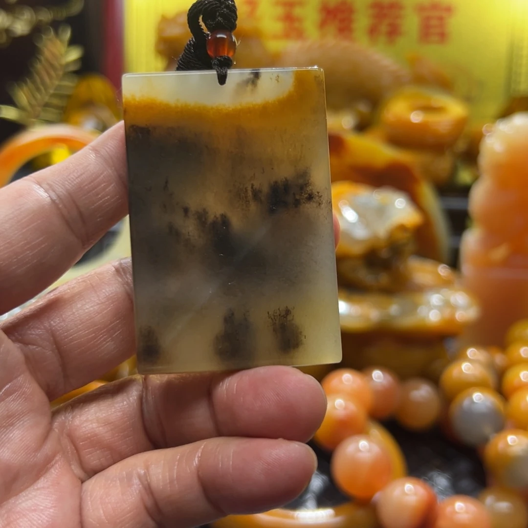 石英质玉未镶嵌颈饰